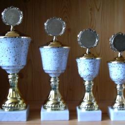 4er Serie Pokale gold-weiß 27,5 bis 36cm #11.4