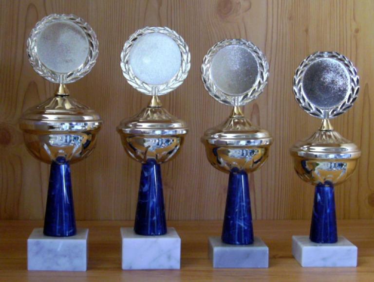 4er Serie Pokale gold-blau 21 bis 24cm #1236