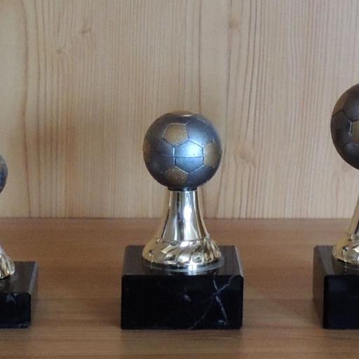 3er Serie Ballsport Figur 9,5 bis 12,5cm #84