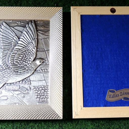 Zinnrelief Taube