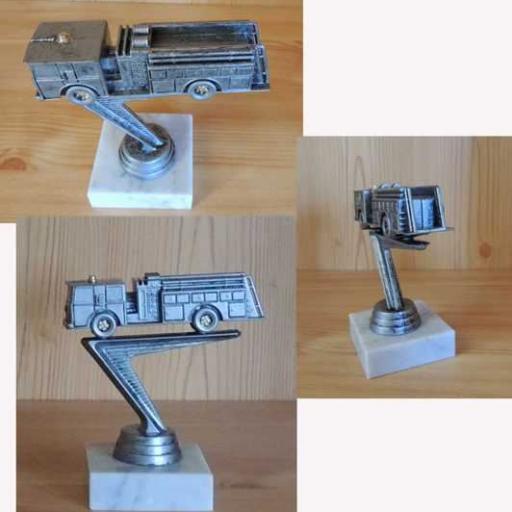 Feuerwehrauto grau